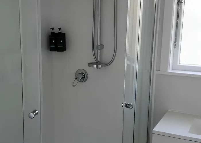 3 Bedroom House Including 4 Double, 1 Single, And 1 Sofa Bed 度假居 *